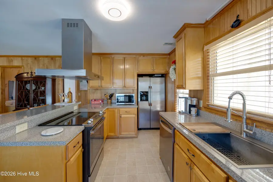 29 Point Avenue, Belhaven, NC 27810 - #3