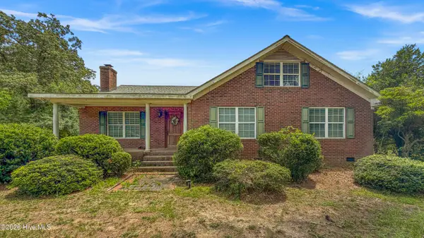 1726 U.s. 701 Highway, Elizabethtown, NC 28337