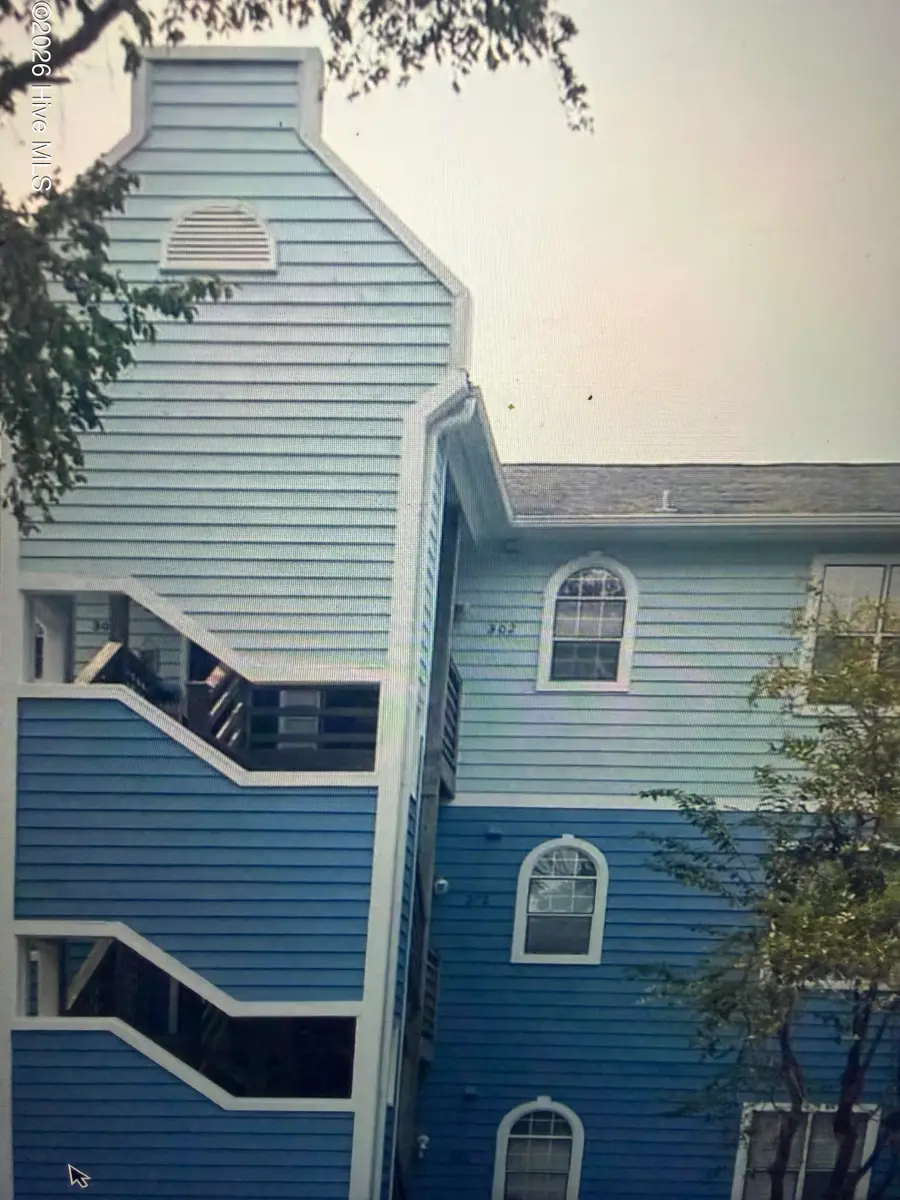 4230 Wilshire Boulevard #Apt 202, Wilmington, NC 28403 - #2
