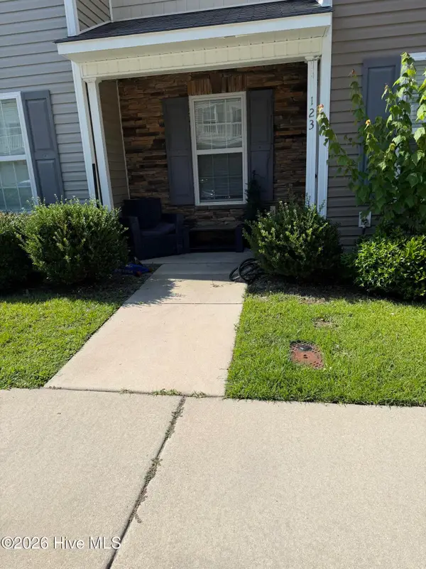 123 Heather Glen Circle, Havelock, NC 28532