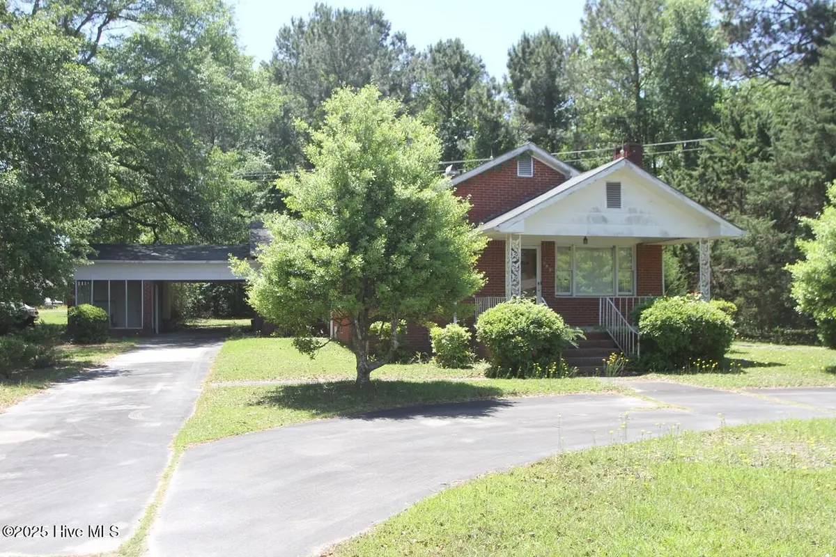 709 Quail Street, Elizabethtown, NC 28337 - #1