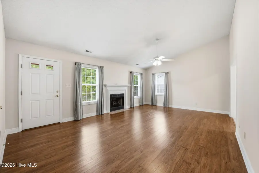 209 Monterey Circle, New Bern, NC 28562 - #2