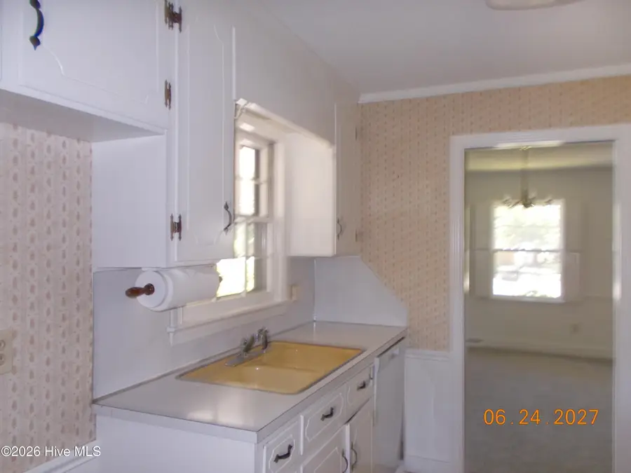 2209 Stanton Road, Kinston, NC 28504 - #2