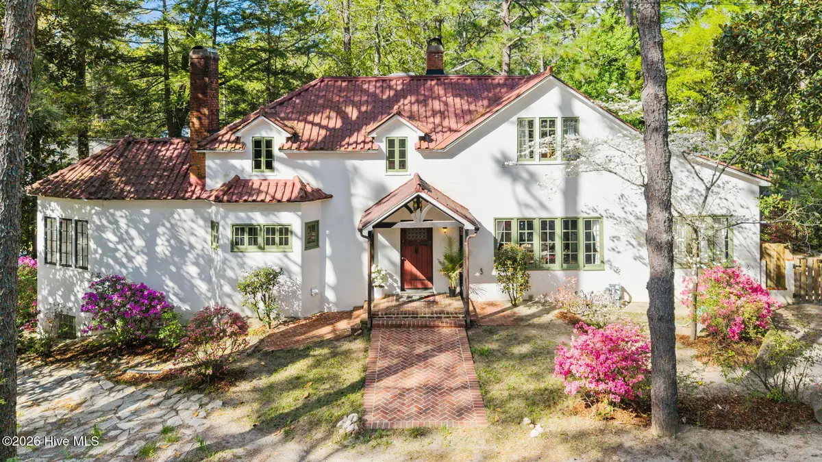 650 E Indiana Avenue, Southern Pines, NC 28387 - #1