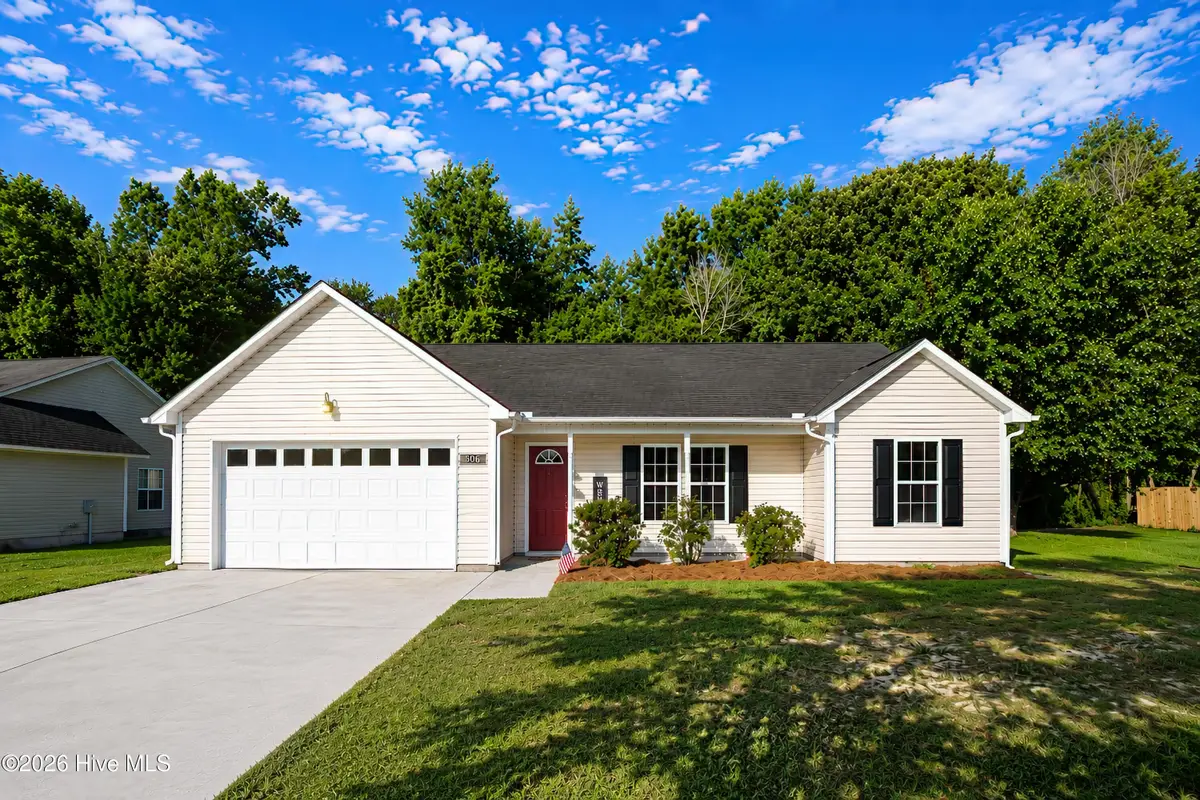 506 Southwest Ridge Drive, Richlands, NC 28574 - #1