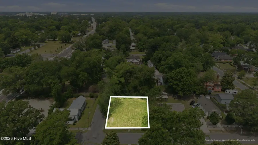 410 Latham Street, Greenville, NC 27834 - #2