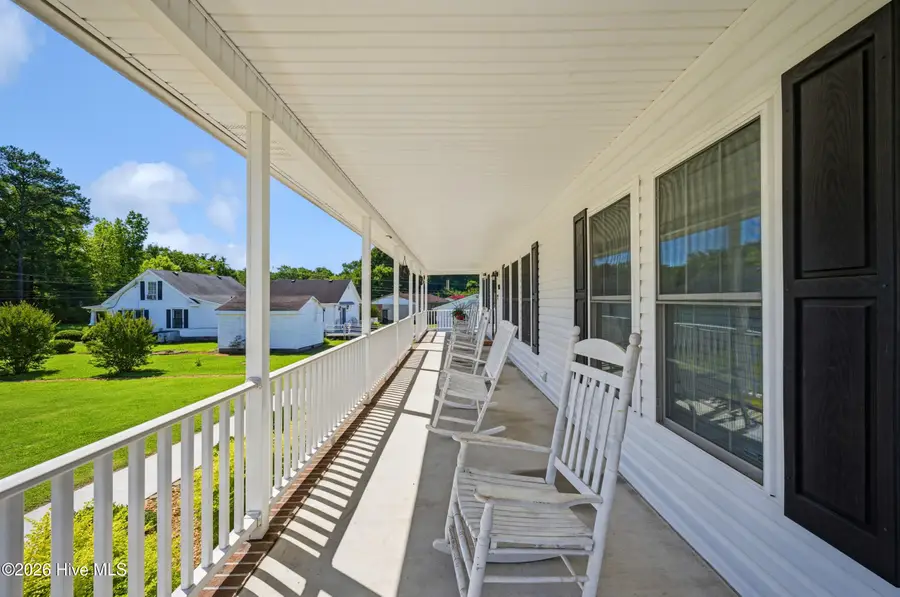 508 N York Street, Windsor, NC 27983 - #3