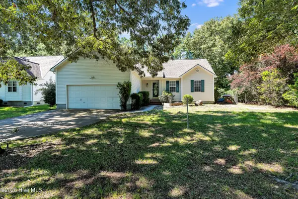 219 E Ivybridge Drive, Hubert, NC 28539