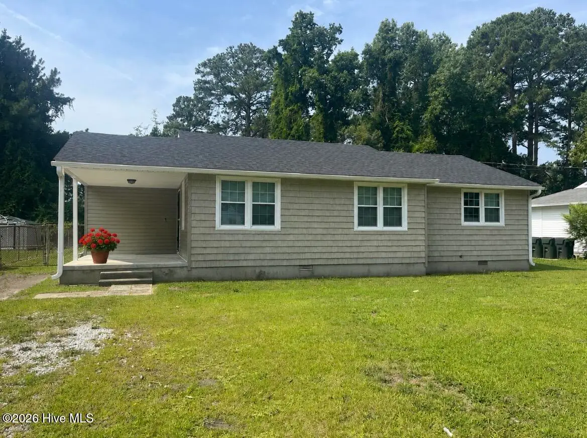 202 Banks Avenue, Goldsboro, NC 27534 - #1