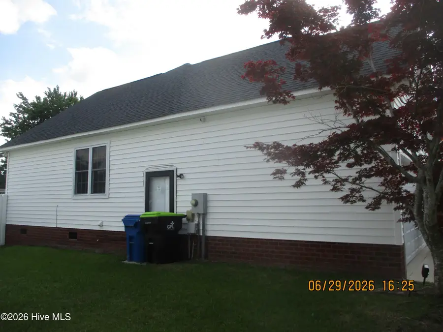 726 E Main Street, Winterville, NC 28590 - #2