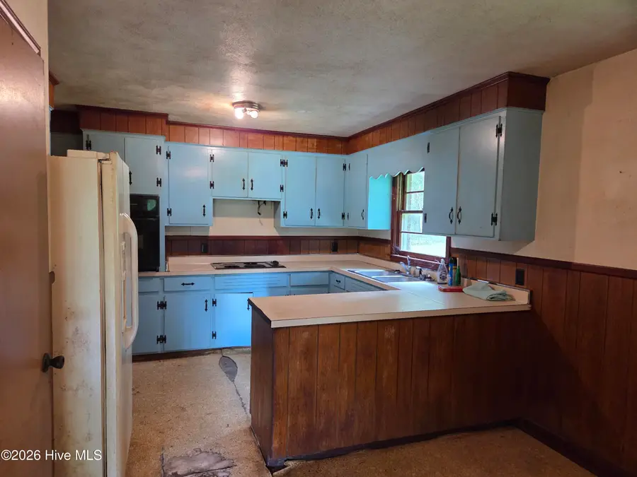 211 E Modlin Road, Ahoskie, NC 27910 - #2
