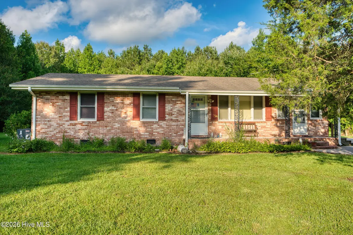 12862 N Nc Highway 94 N, Creswell, NC 27928 - #1
