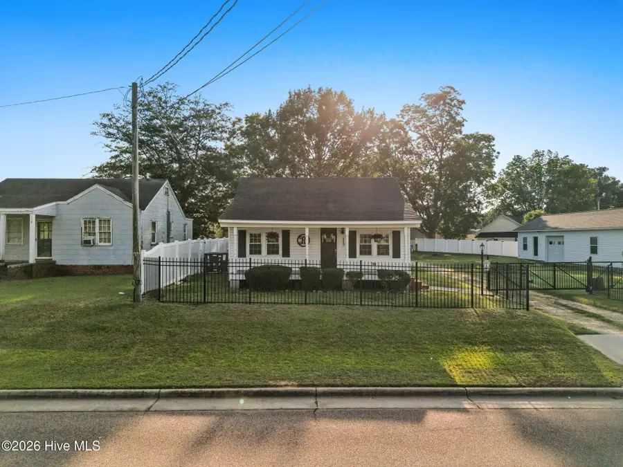 112 Leslie Newsome Avenue, Whiteville, NC 28472 - #2