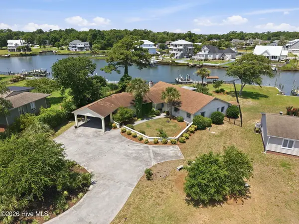 220 Club Point Drive, Cape Carteret, NC 28584