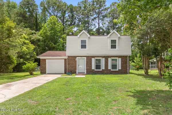 108 Meadowview Court, Jacksonville, NC 28546