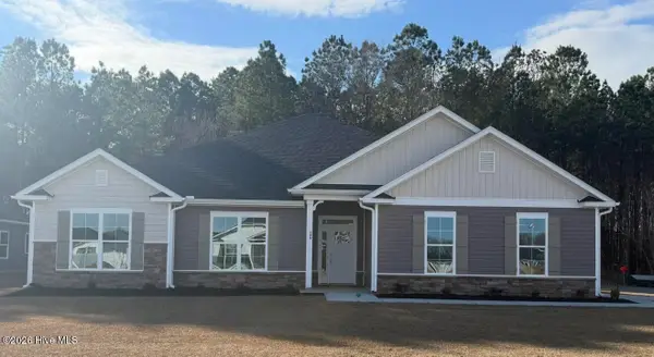 151 Seashore Street, Grimesland, NC 27837