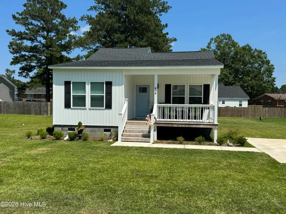 434 Fowle Street, Vanceboro, NC 28586 - #1
