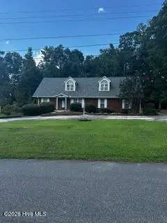 303 Harvey Circle, Grifton, NC 28530 - #2