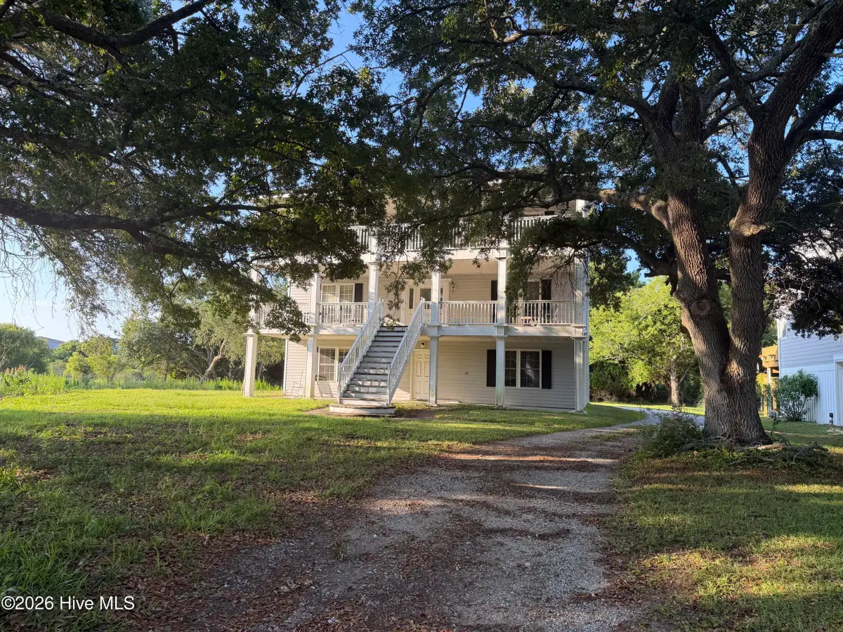215 Shell Drive, Sneads Ferry, NC 28460 - #1