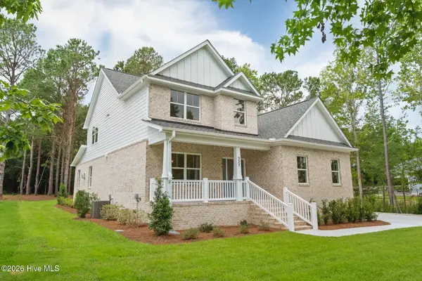 325 Tall Ships Lane, Hampstead, NC 28443