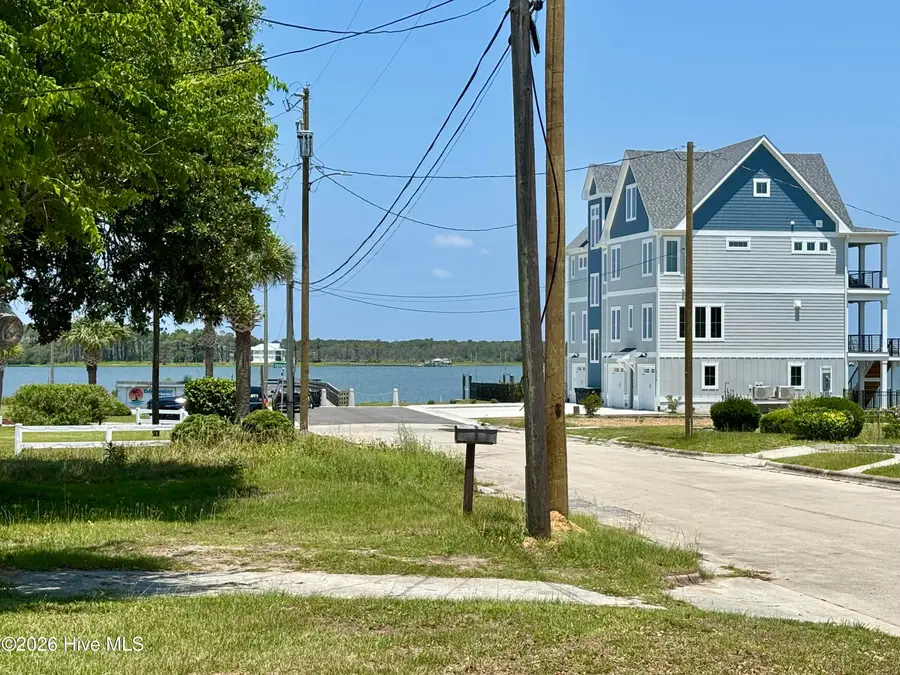 501 N 11th Street, Morehead City, NC 28557 - #3