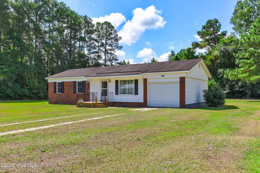 1688 W Wards Bridge Road, Warsaw, NC 28398 - #3