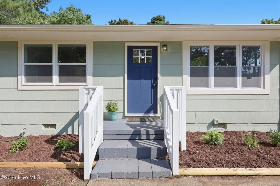 319 Lakewood Drive, Jacksonville, NC 28546 - #2