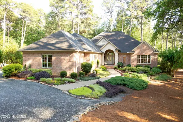 18 Oxton Circle, Pinehurst, NC 28374