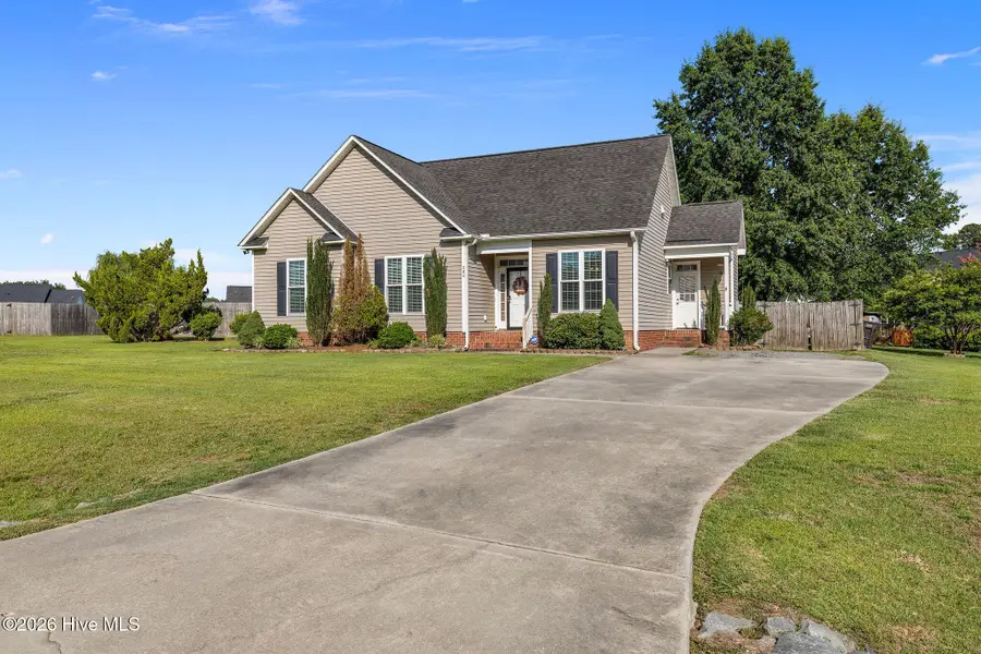 204 Planters Ridge Drive, Pikeville, NC 27863 - #2