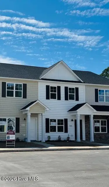 715 Cross Bridge Way, Sneads Ferry, NC 28460 - #1