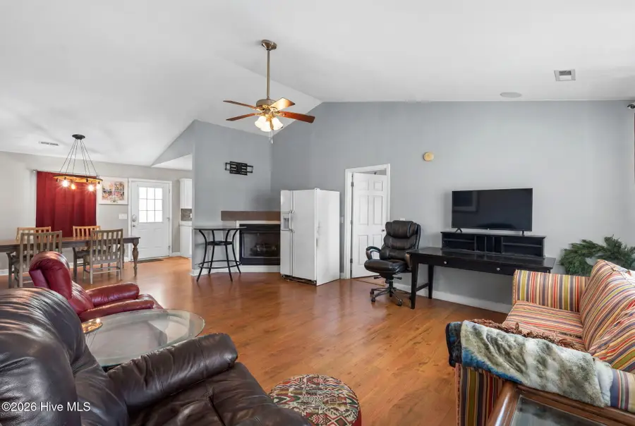 7100 Dale Avenue Sw, Ocean Isle Beach, NC 28469 - #3