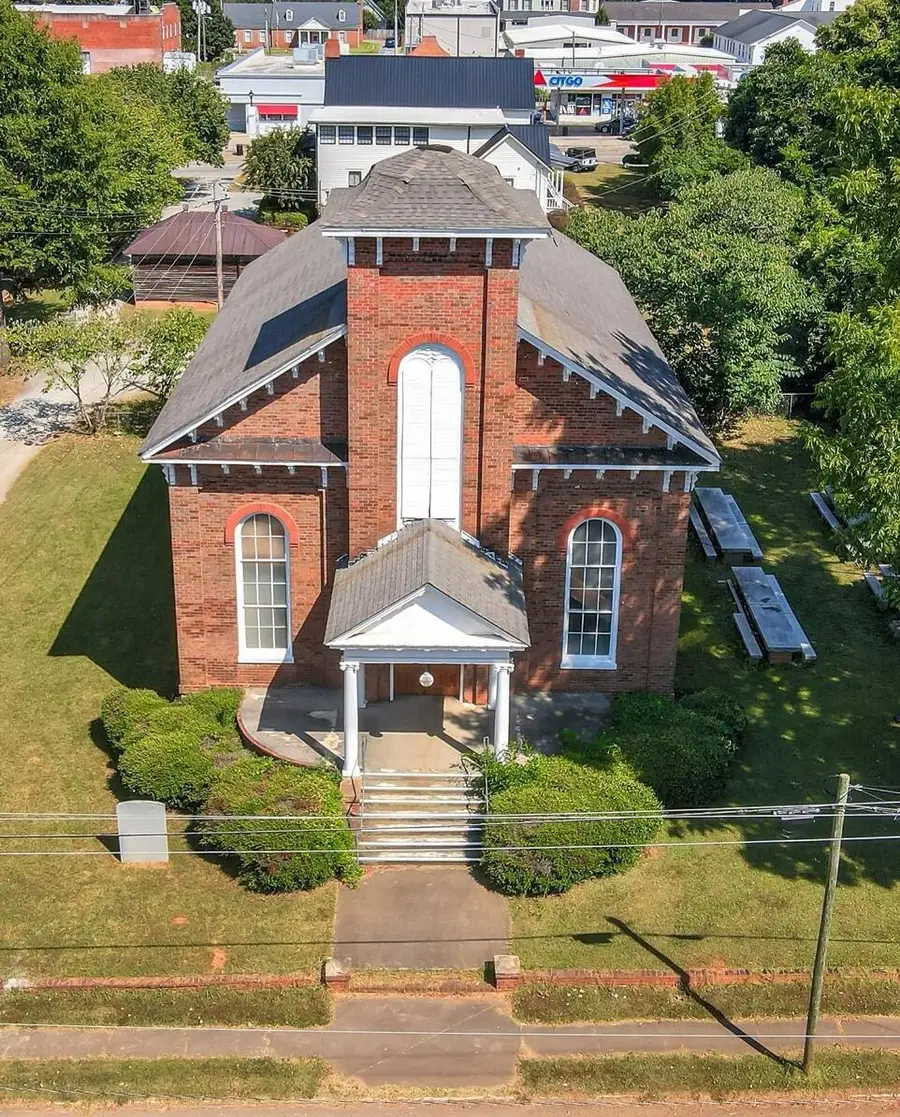 205 E Liberty Street, Washington, GA 30673 - #2