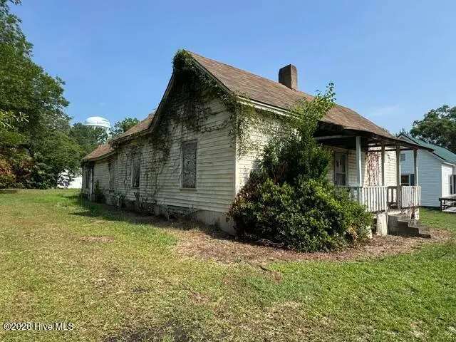 105 2nd Street, Laurinburg, NC 28352 - #2
