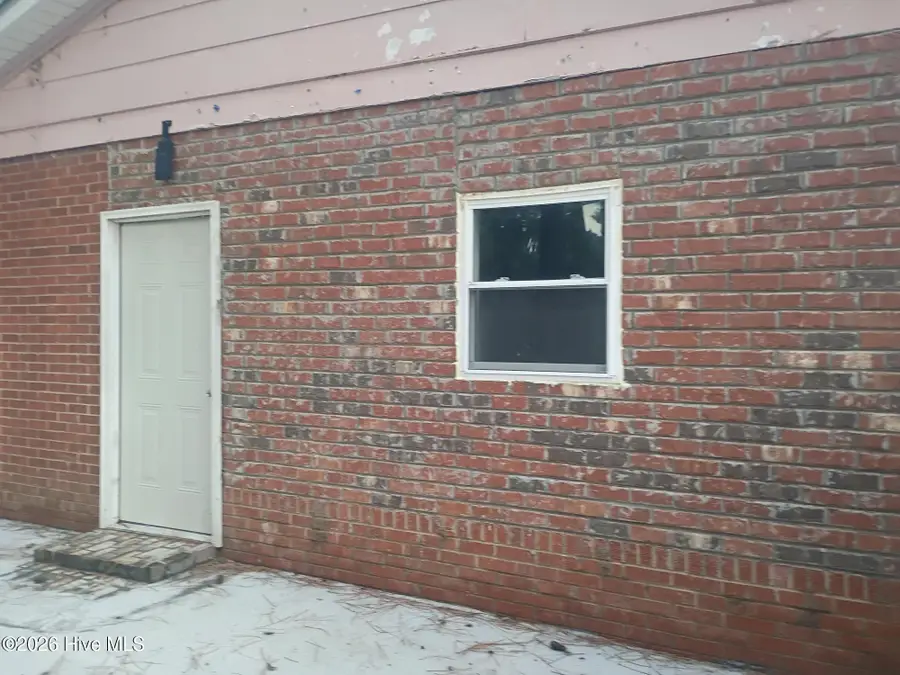 19261 Salley Mcnair Road, Laurinburg, NC 28352 - #2