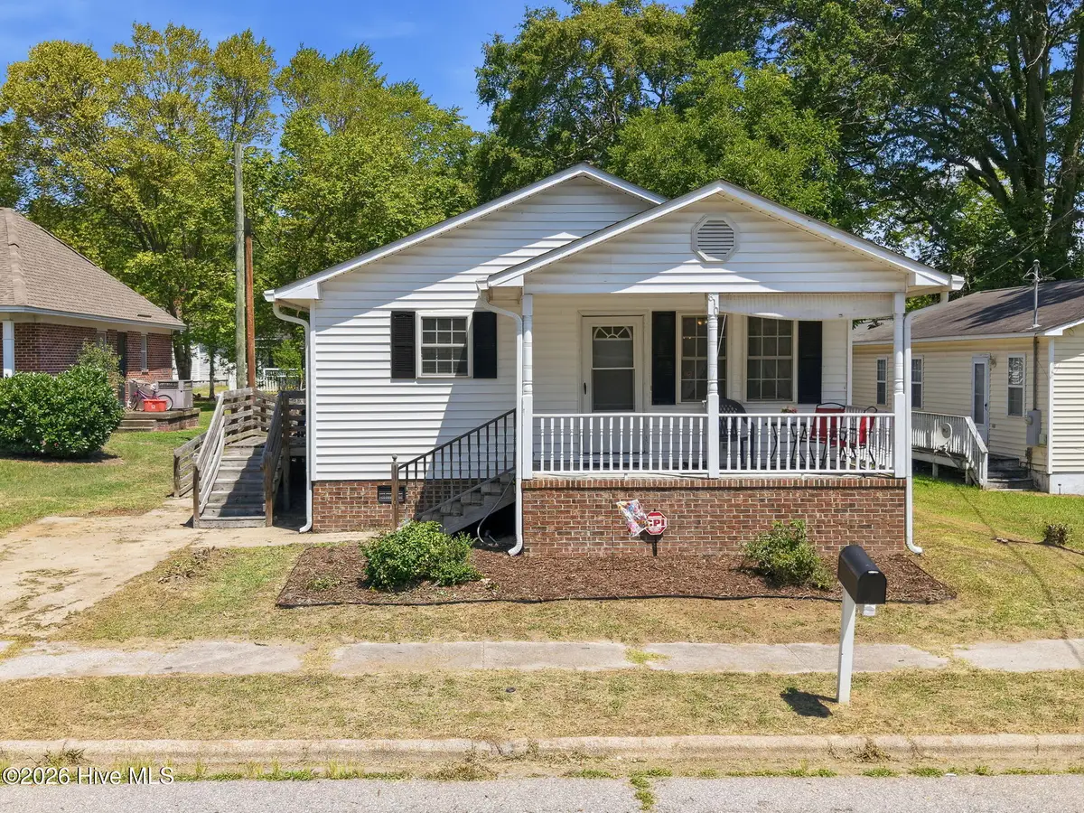 810 E Saint John Street, Tarboro, NC 27886 - #1