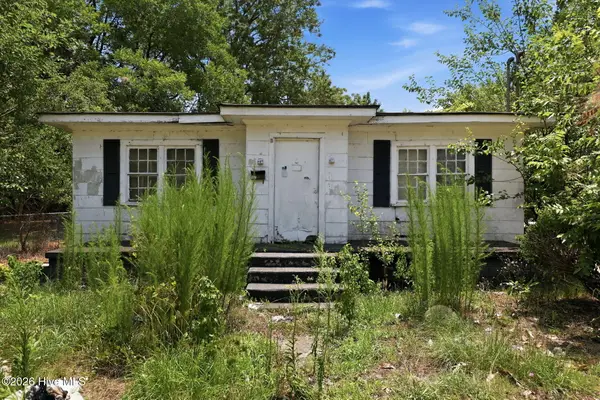 1005 Tower Hill Road, Kinston, NC 28501