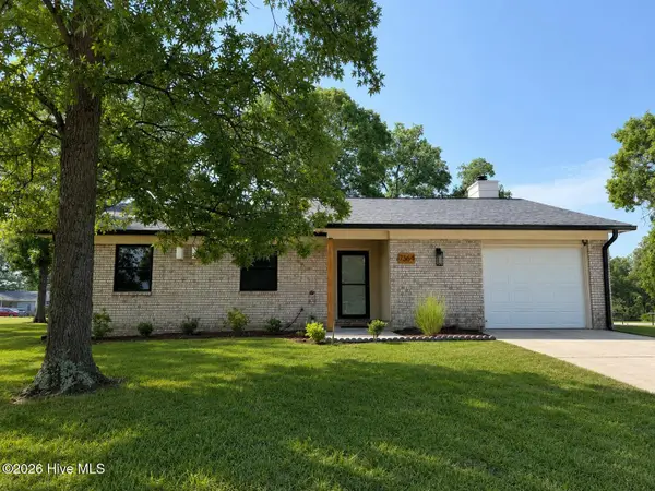 7364 Pebblebrook Drive, Fayetteville, NC 28314