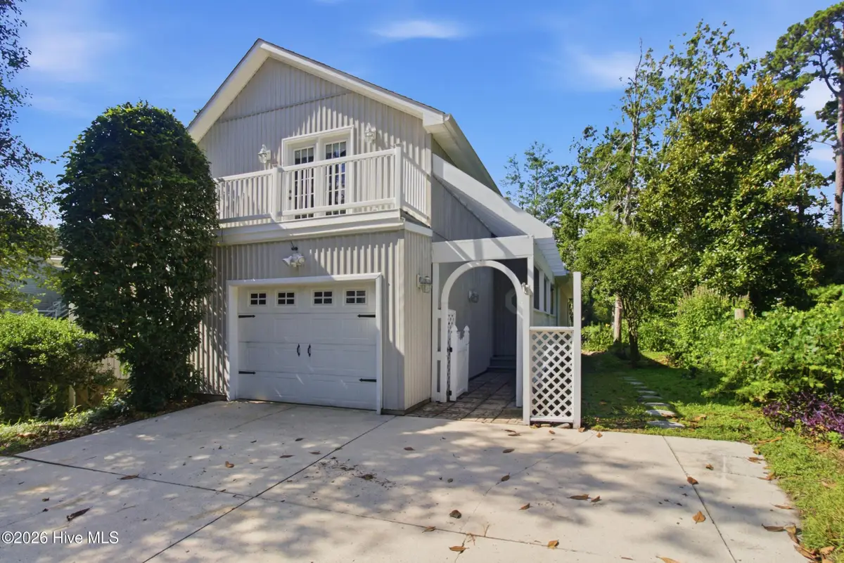 209 E Palmer Drive, New Bern, NC 28560 - #1