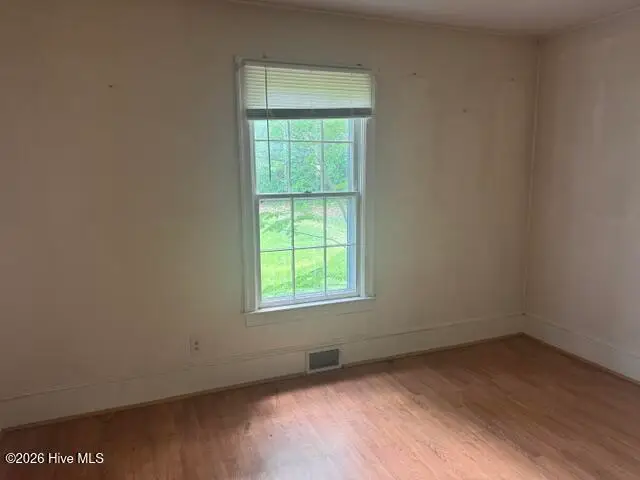 102 Pembroke Avenue S, Ahoskie, NC 27910 - #3