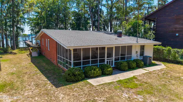123 Clinton Road, White Lake, NC 28337