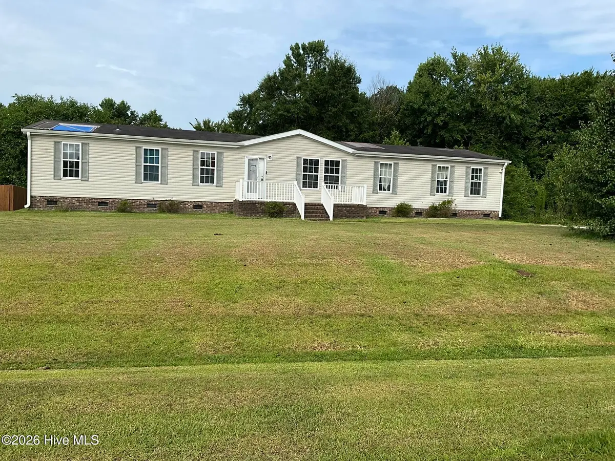 102 Cypress Knee Drive, Richlands, NC 28574 - #1