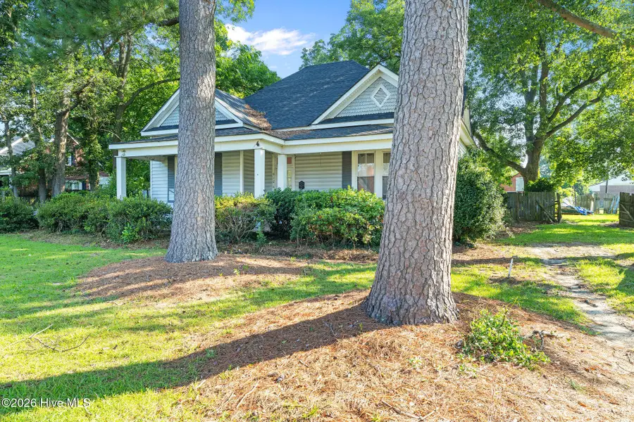 612 W Main Street, Mount Olive, NC 28365 - #2