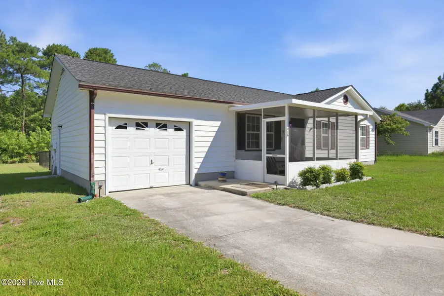 416 Oregon Trail, Hubert, NC 28539 - #3