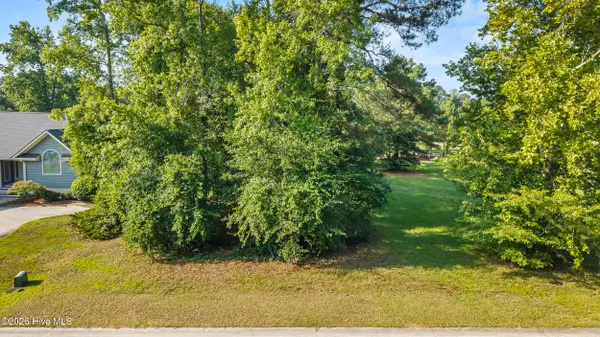 160 Firefly Drive, Wallace, NC 28466