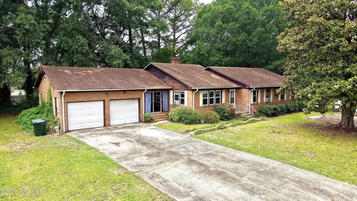 112 Alexander Circle, Greenville, NC 27858 - #1