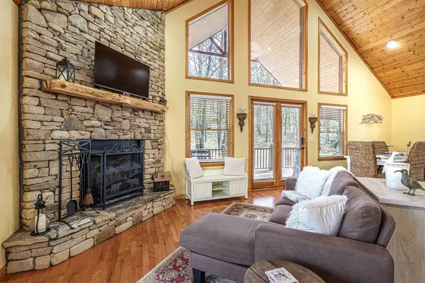 198 Dew Drop Lane, Murphy, NC 28906