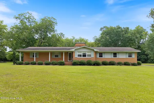 312 N Mitchell Ford Road, Clarkton, NC 28433