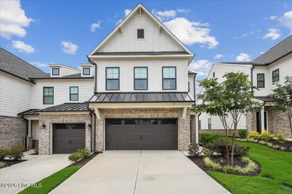102 Paperwhite Place #225, Clayton, NC 27527