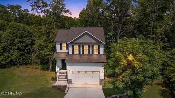60 Greenfield Lane, Clayton, NC 27527