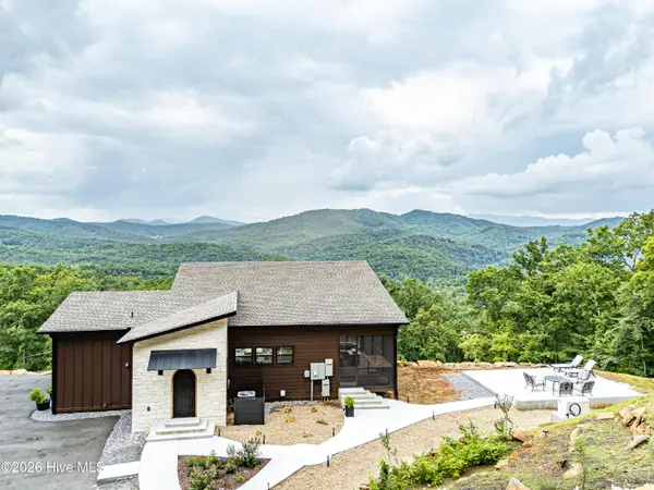 629 Peaks Drive, Hayesville, NC 28904
